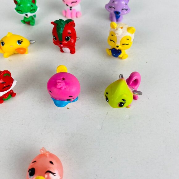 Spin Master Hatchimals Lot Of 10 Character Figure Toys 1 Flocked Velvet Kids - Picture 4 of 9